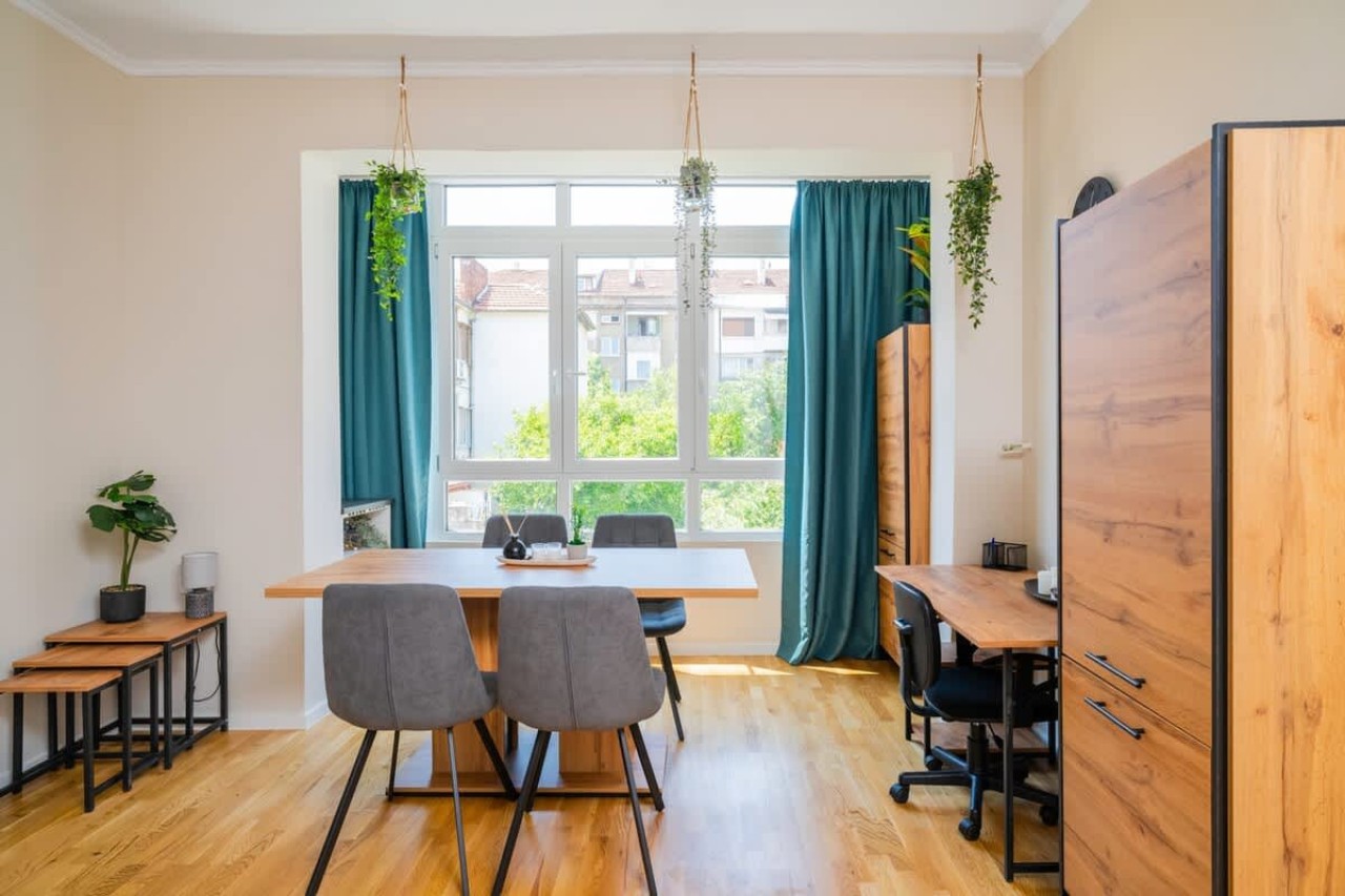 Scoutaround White Logo