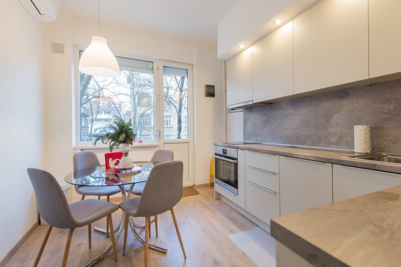 Scoutaround White Logo