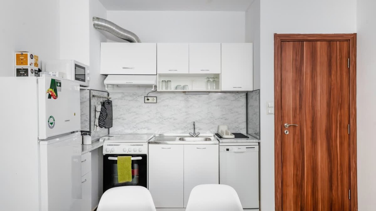 Scoutaround White Logo