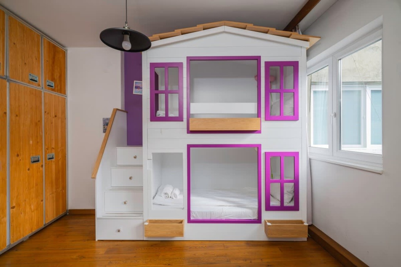 Scoutaround White Logo