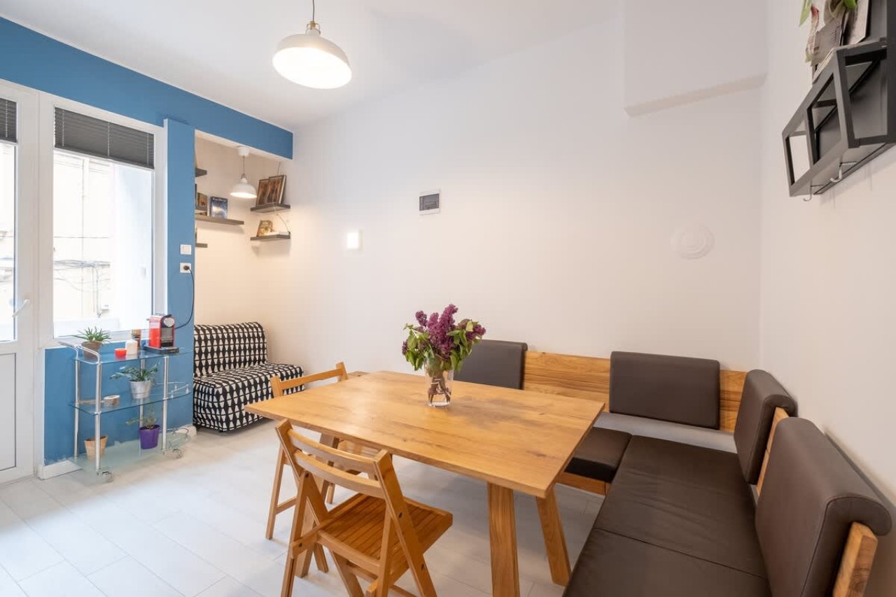 Scoutaround White Logo