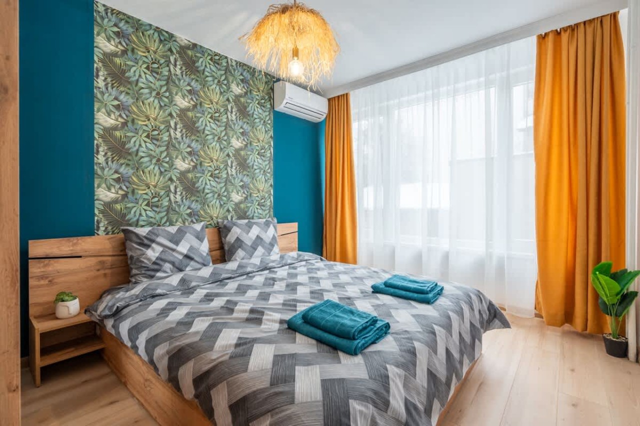 Scoutaround White Logo