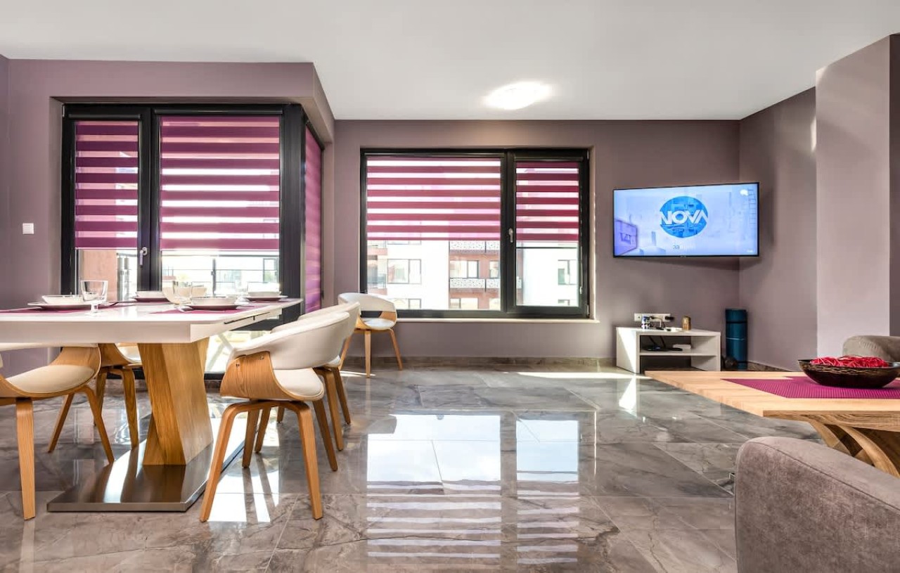 Scoutaround White Logo