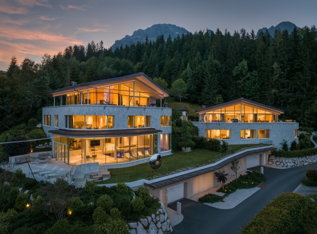 Ultra-Luxury Alpine Mountain Retreat with Panoramic Views
